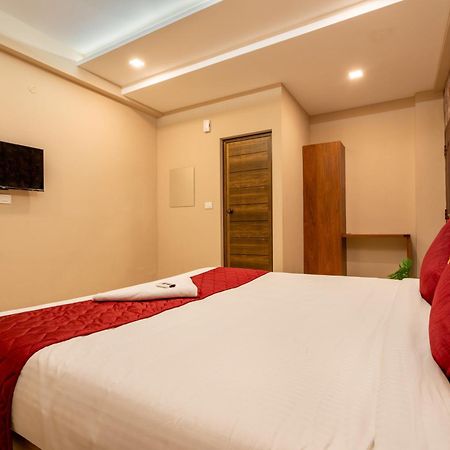 Yaad Residency Hotel Kochi Ngoại thất bức ảnh