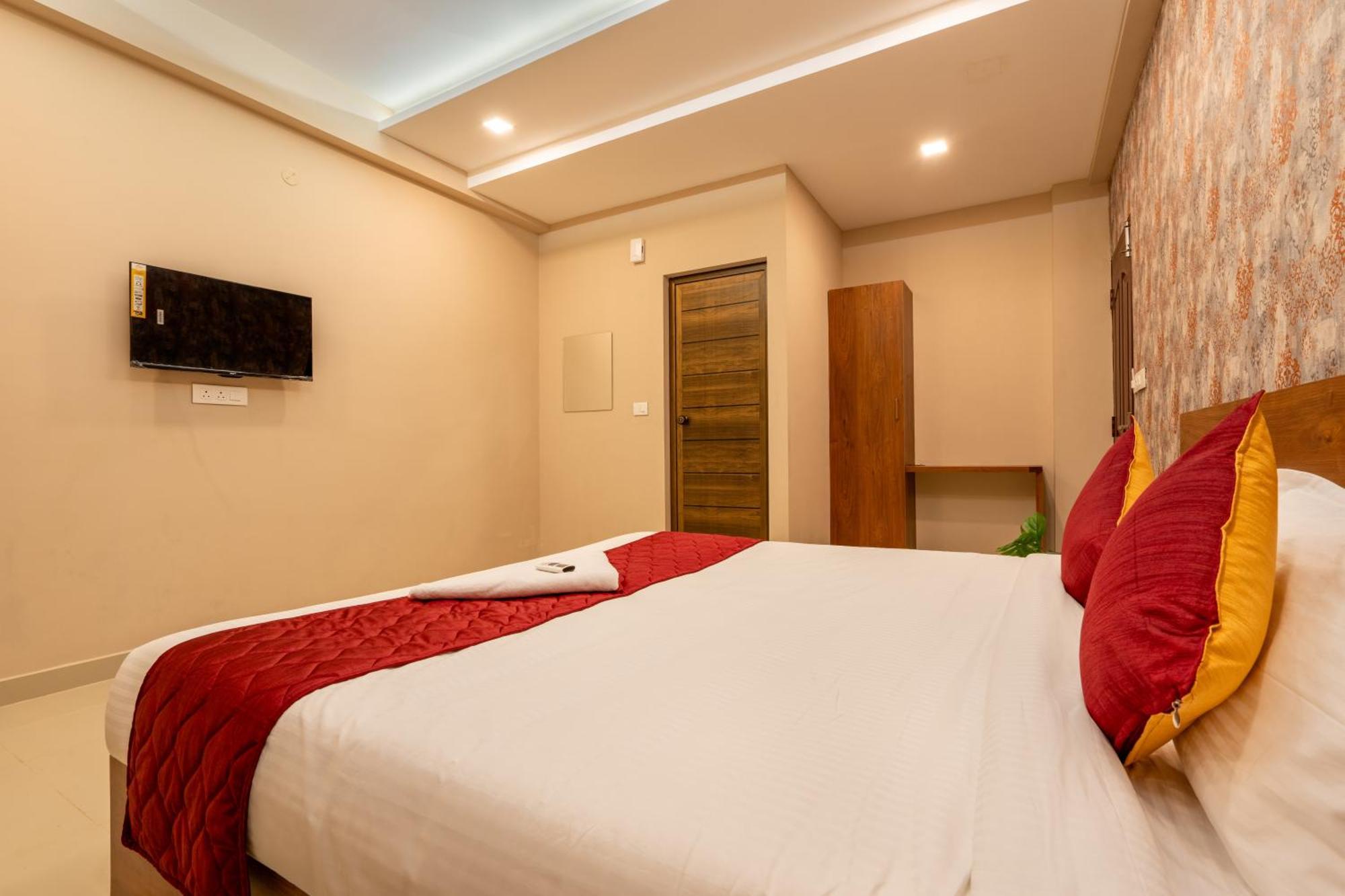 Yaad Residency Hotel Kochi Ngoại thất bức ảnh