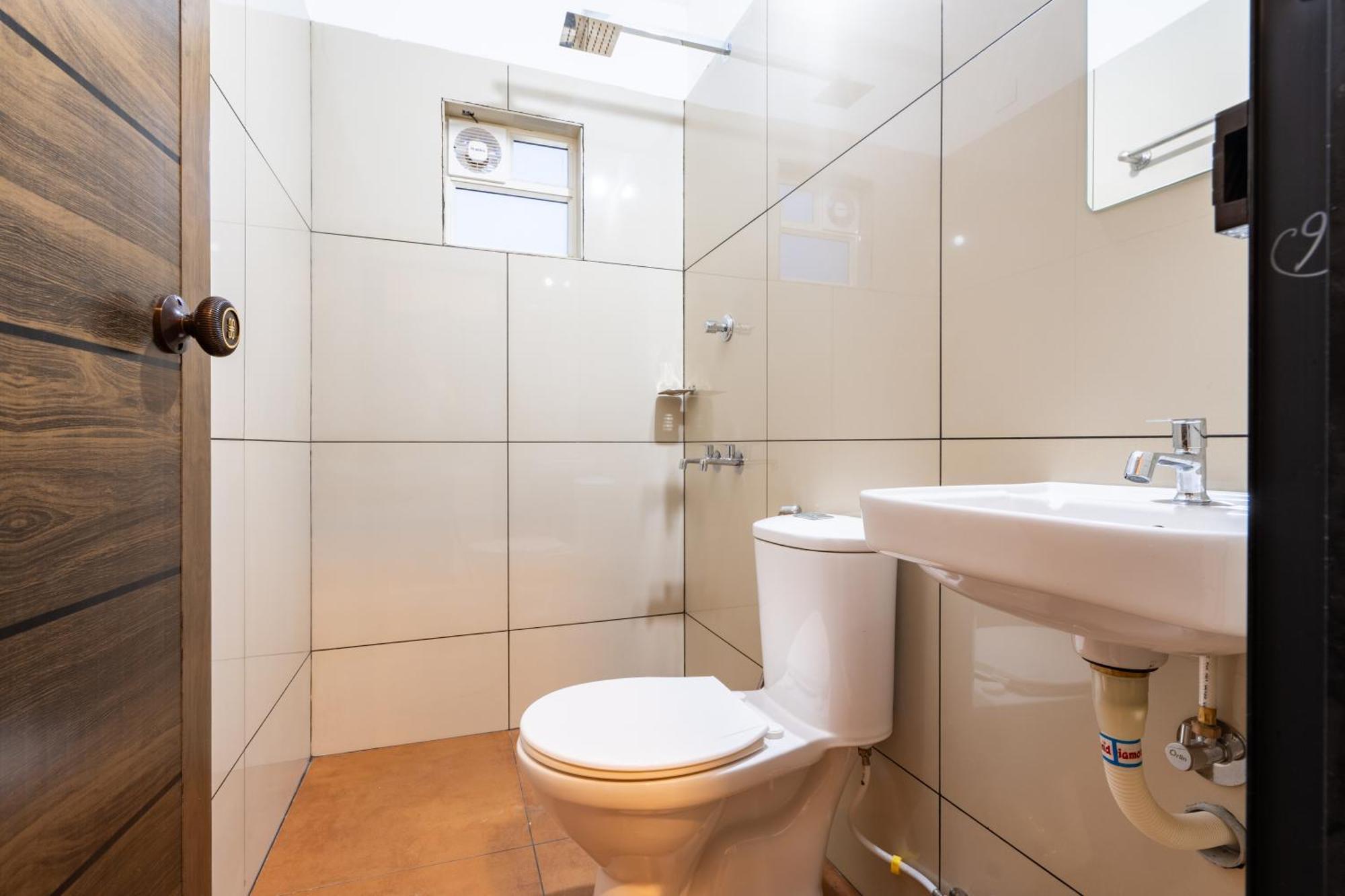 Yaad Residency Hotel Kochi Ngoại thất bức ảnh