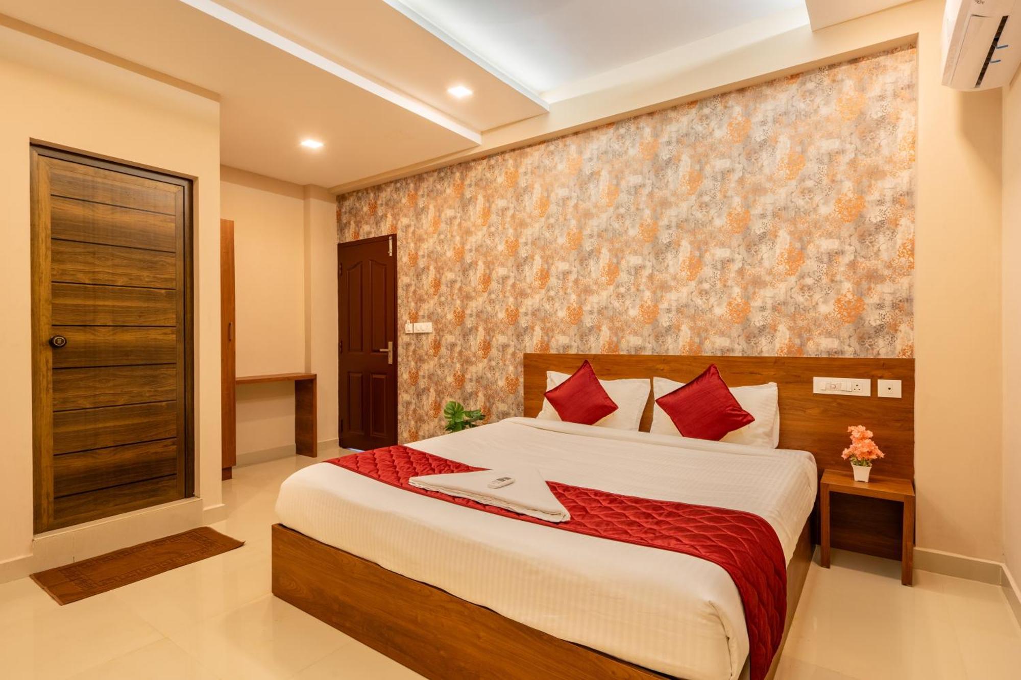 Yaad Residency Hotel Kochi Ngoại thất bức ảnh