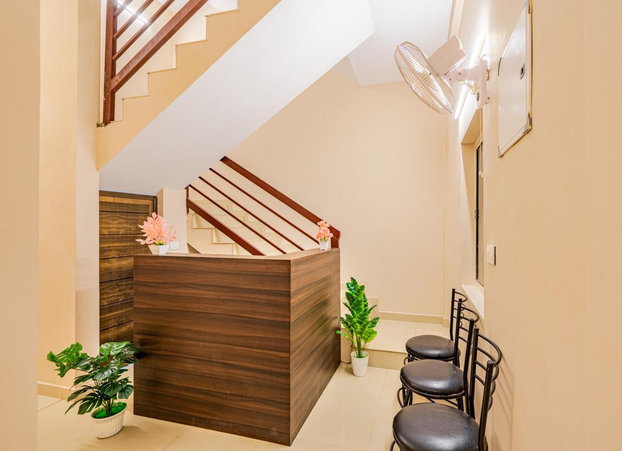 Yaad Residency Hotel Kochi Ngoại thất bức ảnh